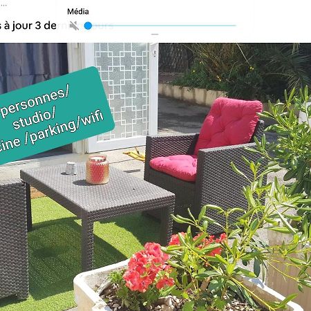 gite du stade Le cottage studio sur cour parking piscine Marseille Extérieur photo